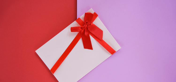 az aj&aacute;nd&eacute;kk&aacute;rtya mindig j&oacute; v&aacute;laszt&aacute;s