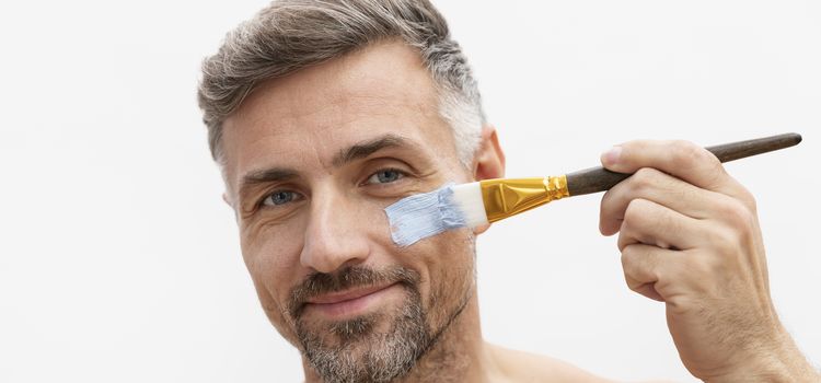 f&eacute;rfi r&aacute;nctalan&iacute;t&aacute;s bőr&aacute;pol&aacute;s f&eacute;rfiaknak a fiatalos bőr&eacute;rt